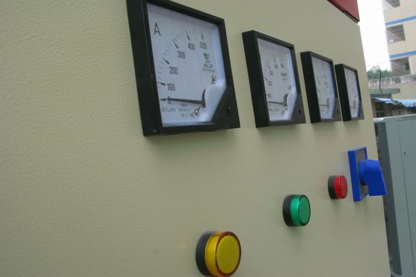 平舆配电柜-3683讲讲配电柜注意事项